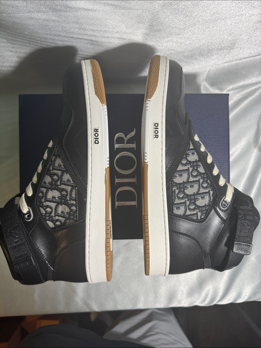 Dior B27 High-Top Sneaker in Black and Beige Colorway. “Rare”🔥New! Size: 12 - Picture 15 of 16